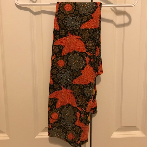 Like New - LuLaRoe Leggings - OS - Awesome Print - Picture 2 of 3